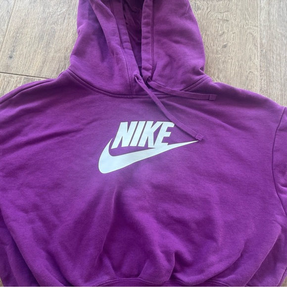 Nike Women’s Cropped Sweatshirt Hoody Pullover Size XS Essentials - Picture 2 of 6